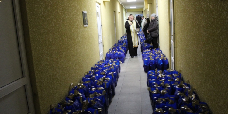 У Великогаївській громаді розпочали передачу різдвяних подарунків родинам військових і вразливим категоріям