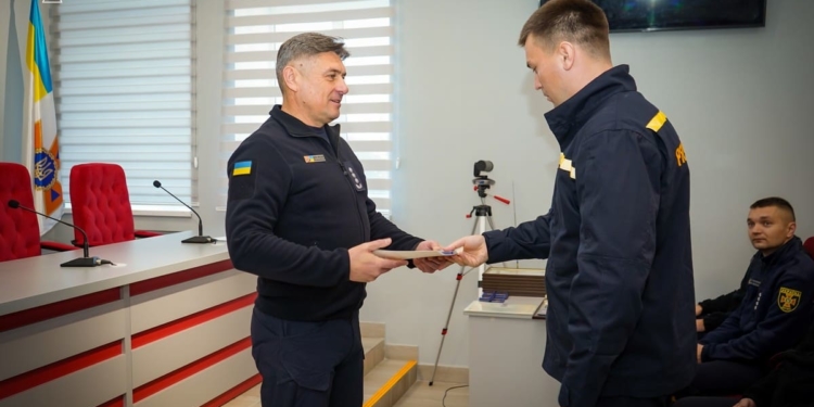 У Тернополі відзначили 39 рятувальників державними та відомчими нагородами