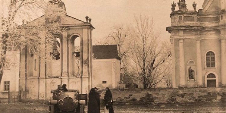 Унікальний храм з історією королівських масштабів: костел Святої Трійці у Микулинцях на Тернопільщині