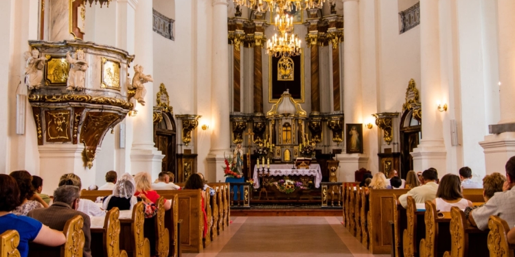 Унікальний храм з історією королівських масштабів: костел Святої Трійці у Микулинцях на Тернопільщині