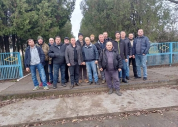 Представники Шумської громади долучилися до зведення оборонних укріплень на сході України