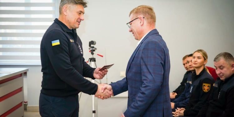 У Тернополі відзначили 39 рятувальників державними та відомчими нагородами