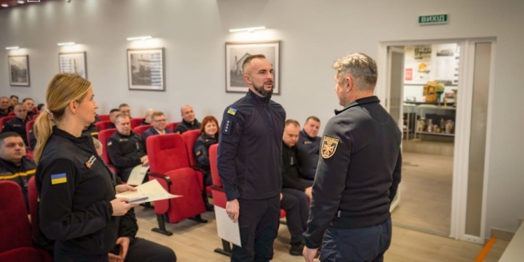 У Тернополі відзначили 39 рятувальників державними та відомчими нагородами