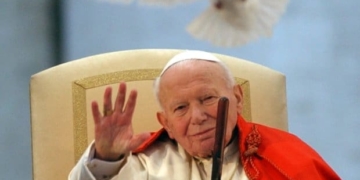 Папа Іван Павло ІІ: надихаючі цитати і біографія видатної постаті ХХ століття