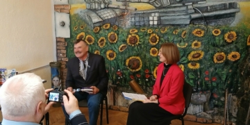 У Збаразькому музеї російсько-української війни відбулася творча зустріч з Юрієм Заяцем