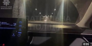 супроводили породіллю