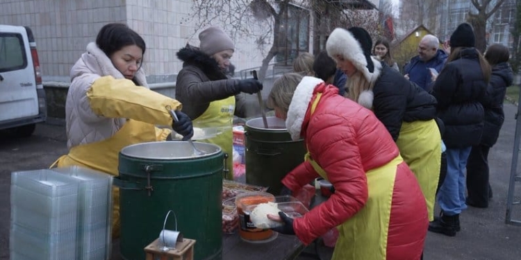 Вифлеємський вогонь миру передали благодійникам у Тернополі