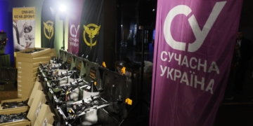 100 SECRET BOXів із дронами для ГУР: потужна кампанія “Смачно, бо на дрони!” фінішувала