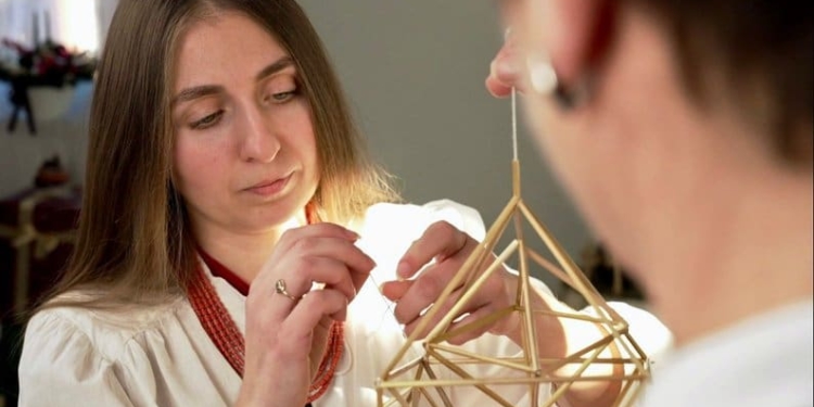 На Тернопільщині патрульні оперативно супроводили авто з породіллею