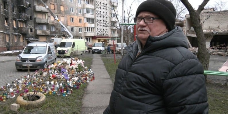 Поранений під час обстрілу тернополянин власними силами відновлює помешкання