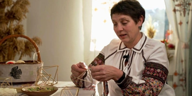 На Тернопільщині патрульні оперативно супроводили авто з породіллею