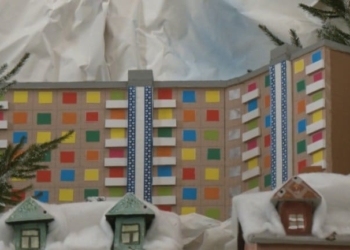 до композиції додали новий символічний елемент