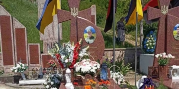 Мер Чорткова не виконує обіцянок: родинам загиблих Героїв  не виплачують компенсації за пам’ятники