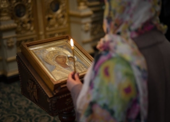 Сьогодні в Україні відзначають Зачаття Пресвятої Богородиці та згадують святу Анну – матір Діви Марії