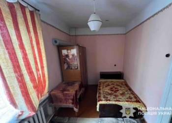 У Бучачі поліцейські з’ясовують обставини сімейного насилля у багатодітній сім’ї