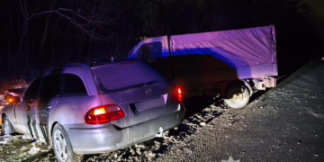 У зіткненні двох Mercedes нa Чортківщині трaвмувaлися бaтько тa 8-річний син з Тернополя