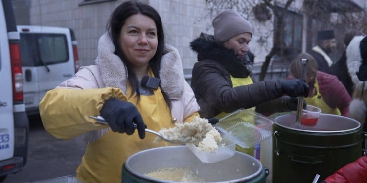 Вифлеємський вогонь миру передали благодійникам у Тернополі