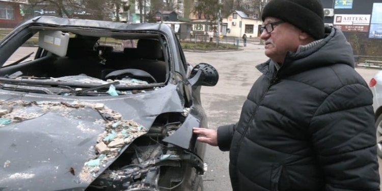 Поранений під час обстрілу тернополянин власними силами відновлює помешкання