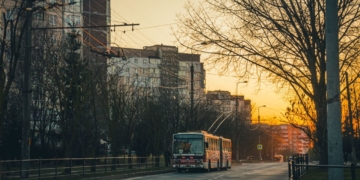 У Тернополі через аварійні відключення світла тимчасово зупинили рух тролейбусів