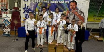 Тернопільські каратисти вибороли 21 медаль на Всеукраїнському турнірі пам’яті Віталія Кушнірика