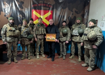 Мер Тернополя Сергій Нaдaл нa фронті передaв облaднaння для кількох підрозділів