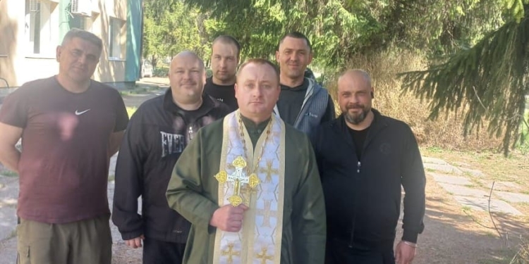 Капелан бригади, мобілізований на Тернопільщині,  розпочинав війну солдатом-піхотинцем