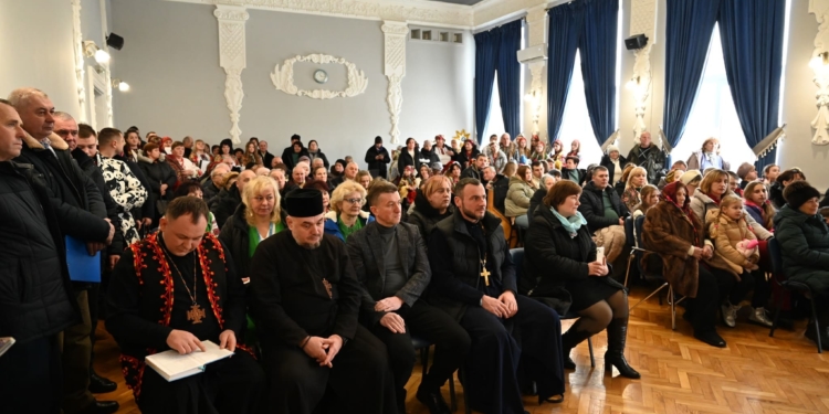 У Ланівцях відбувся мистецько-християнський захід «Колядує Лановеччина»