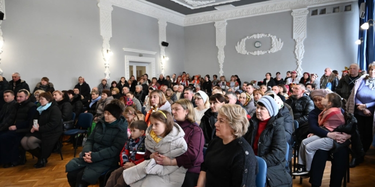 У Ланівцях відбувся мистецько-християнський захід «Колядує Лановеччина»