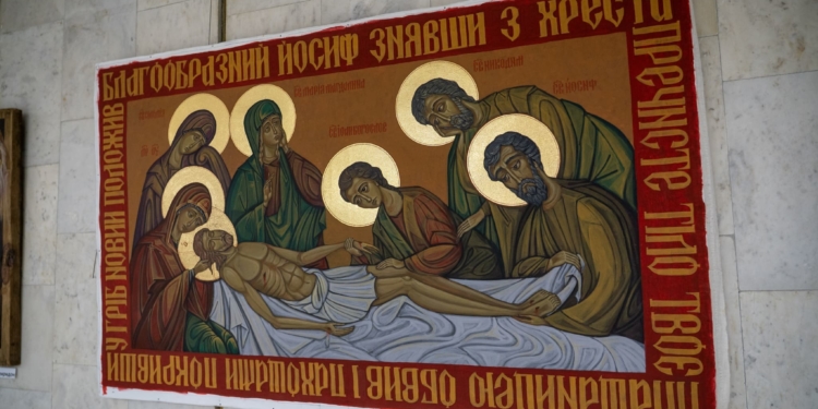 У Тернополі відкрили виставку ікон Володимира Шерстія «З вірою до Перемоги»