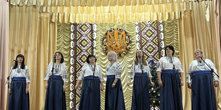 Фестиваль «Різдвяні дзвони 2026» на Підгаєччині підтримав ЗСУ