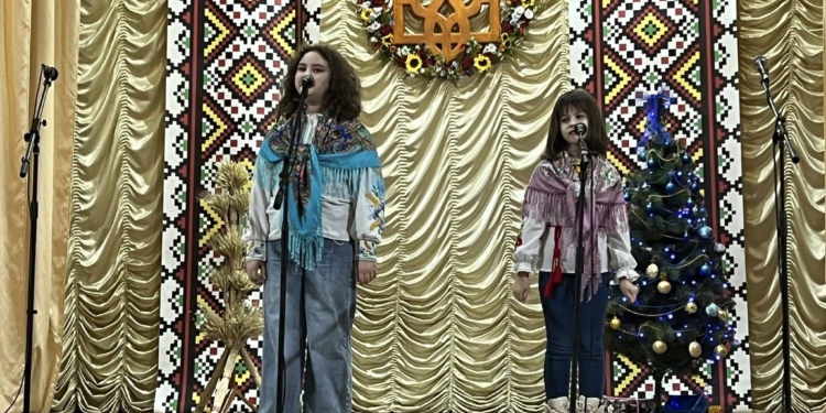Фестиваль «Різдвяні дзвони 2026» на Підгаєччині підтримав ЗСУ