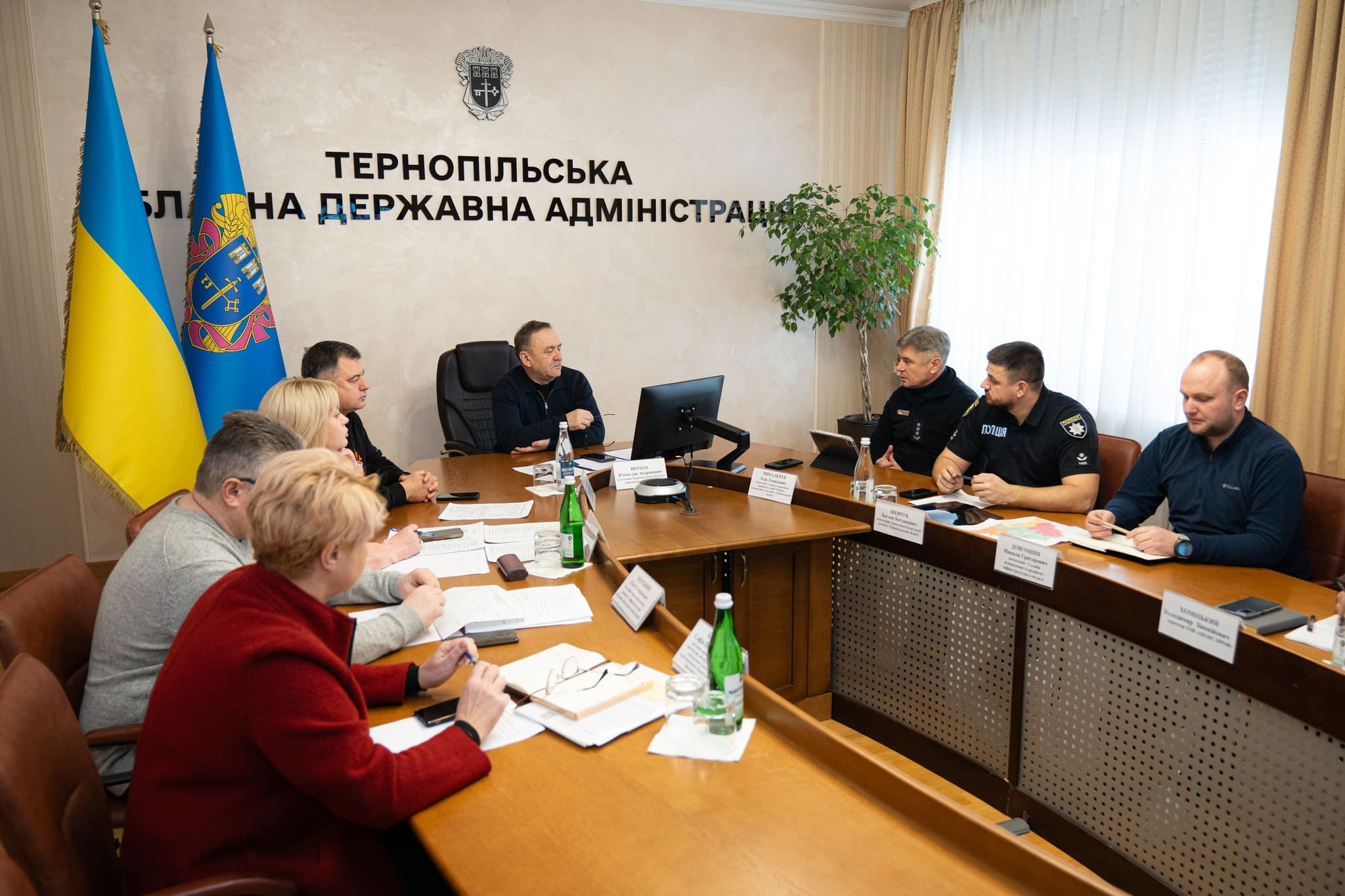 На Тернопільщині через негоду скликали термінову нараду щодо безпеки на дорогах