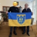 Підгаєцька громада отримала бойовий прапор від військовослужбовця та передала допомогу захисникам