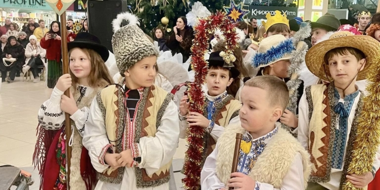 У Тернополі в ТРЦ «Подоляни» відбувся ювілейний Парад вертепів: участь взяли понад 600 учасників