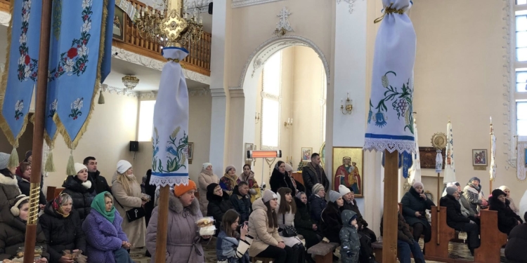 У Білецькій громаді провели Розколяду на підтримку ЗСУ