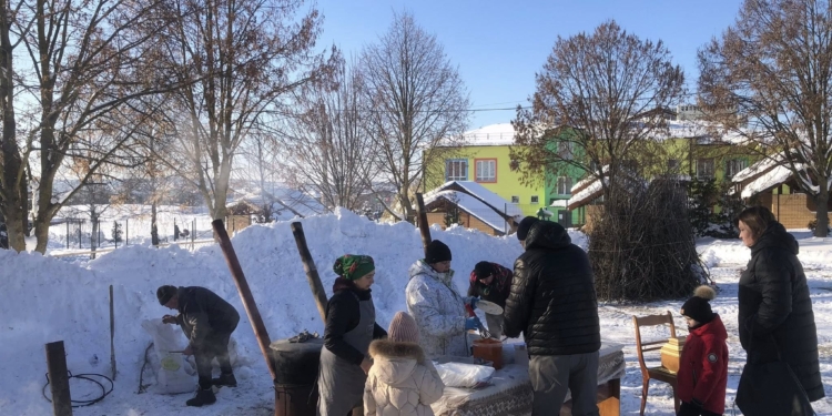 У Білецькій громаді провели Розколяду на підтримку ЗСУ