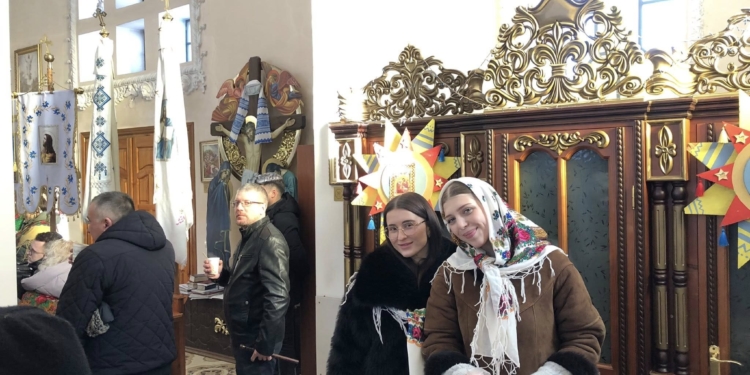 У Білецькій громаді провели Розколяду на підтримку ЗСУ