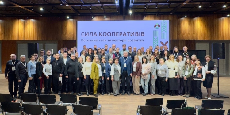 Пасічник з Тернопільщини взяв участь у Кооперативному здвизі 2026 за підтримки Уряду Канади