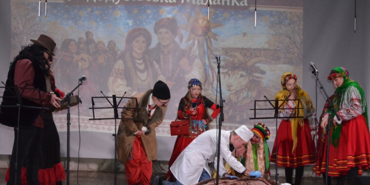 У Білобожницькій громаді відбулася коляда з благодійною ярмаркою на підтримку ЗСУ