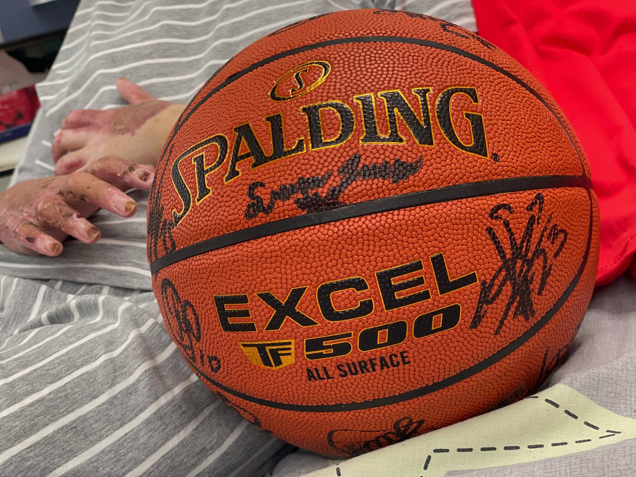 Президент БК «Рівне» Сергій Ліщук відвідав поранену під час обстрілу Тернополя юну баскетболістку