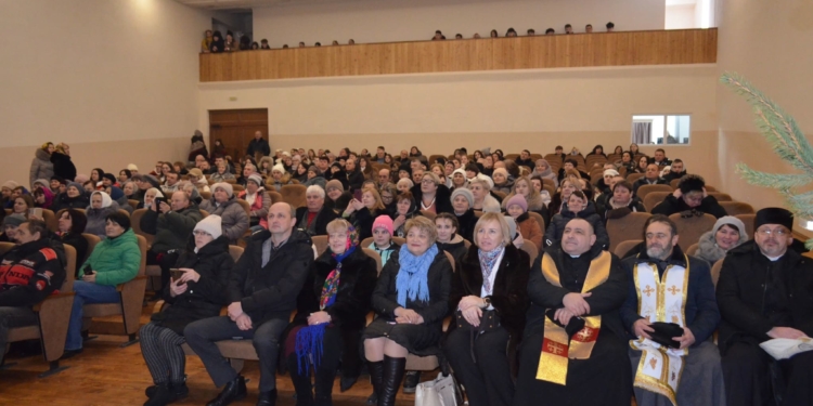 У Білобожницькій громаді відбулася коляда з благодійною ярмаркою на підтримку ЗСУ