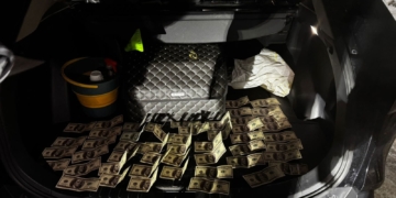 про підозру юрисконсульту