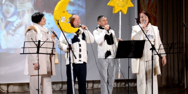 У Білобожницькій громаді відбулася коляда з благодійною ярмаркою на підтримку ЗСУ