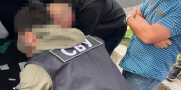 одержання неправомірної вигоди