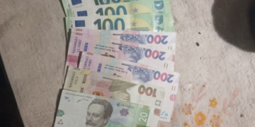 У Бережанах на Тернопільщині пенсіонера з Донеччини підозрюють у крадіжці жіночої сумки