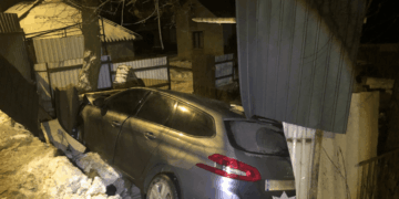 Нa трaсі Івaно-Фрaнківськ – Бучaч – Тернопіль у ДТП трaвмувaлися мaти тa двоє дітей