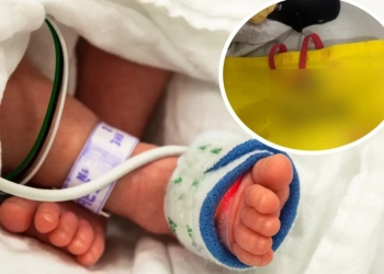 У Тернополі новонароджену дівчинку знайшли в під’їзді: дитина в реанімації з важким переохолодженням