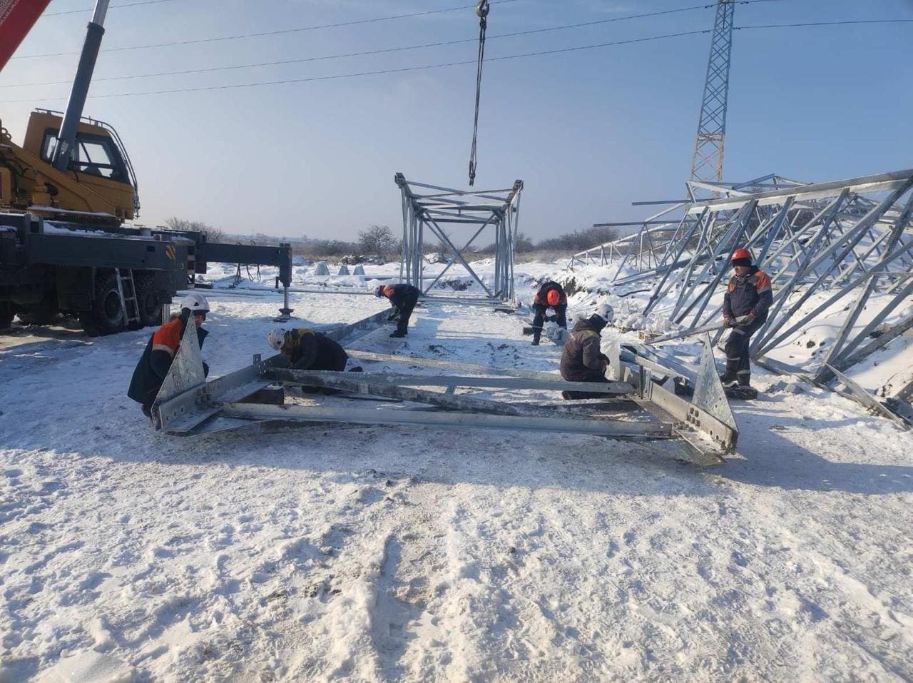 Ворог продовжує удари по українській енергетичній інфраструктурі