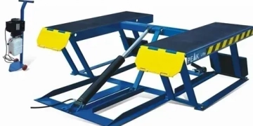 Підйомник для авто