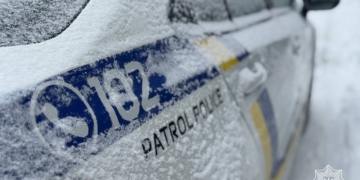 У Тернополі через прибирання снігу у ніч з 10 на 11 січня тимчасово перекриватимуть рух